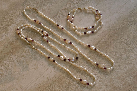 Heirloom pearl jewelry may be redesigned into a contemporary pearl jewelry set