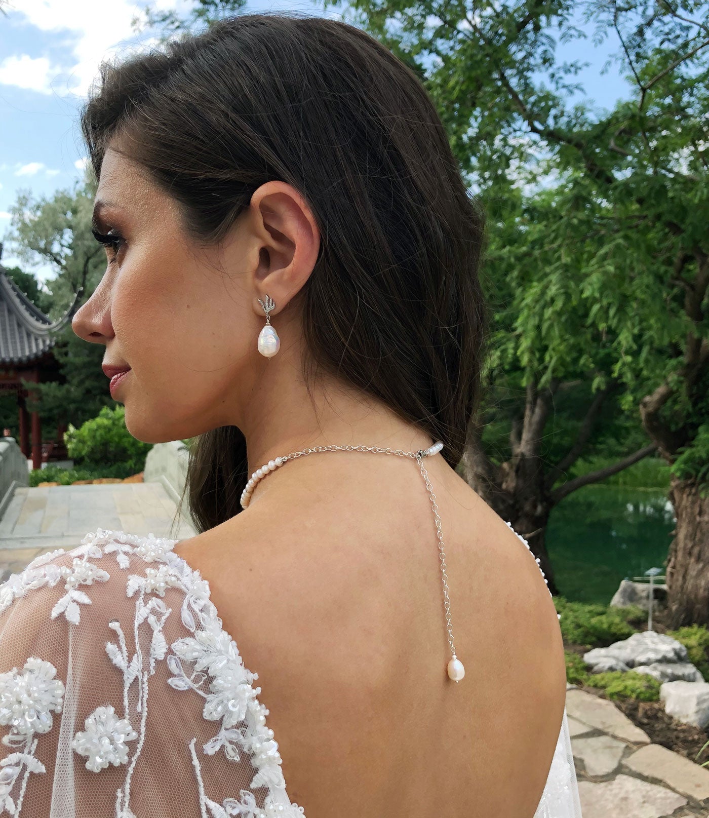 Elegant baroque pearl earrings may be worn as wedding pearl jewelry.  Unique contemporary pearl earrings. Minimalist pearl jewelry Montreal