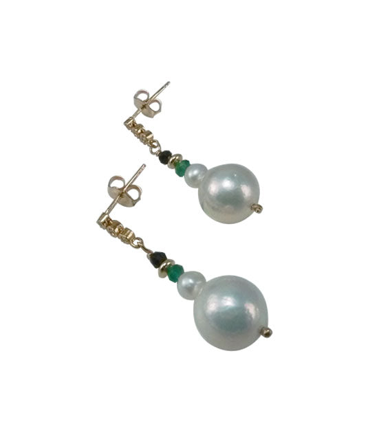 Elegant custom pearl earrings feture white Chines Kasumi pearls paire with natural black spinel and green quartz