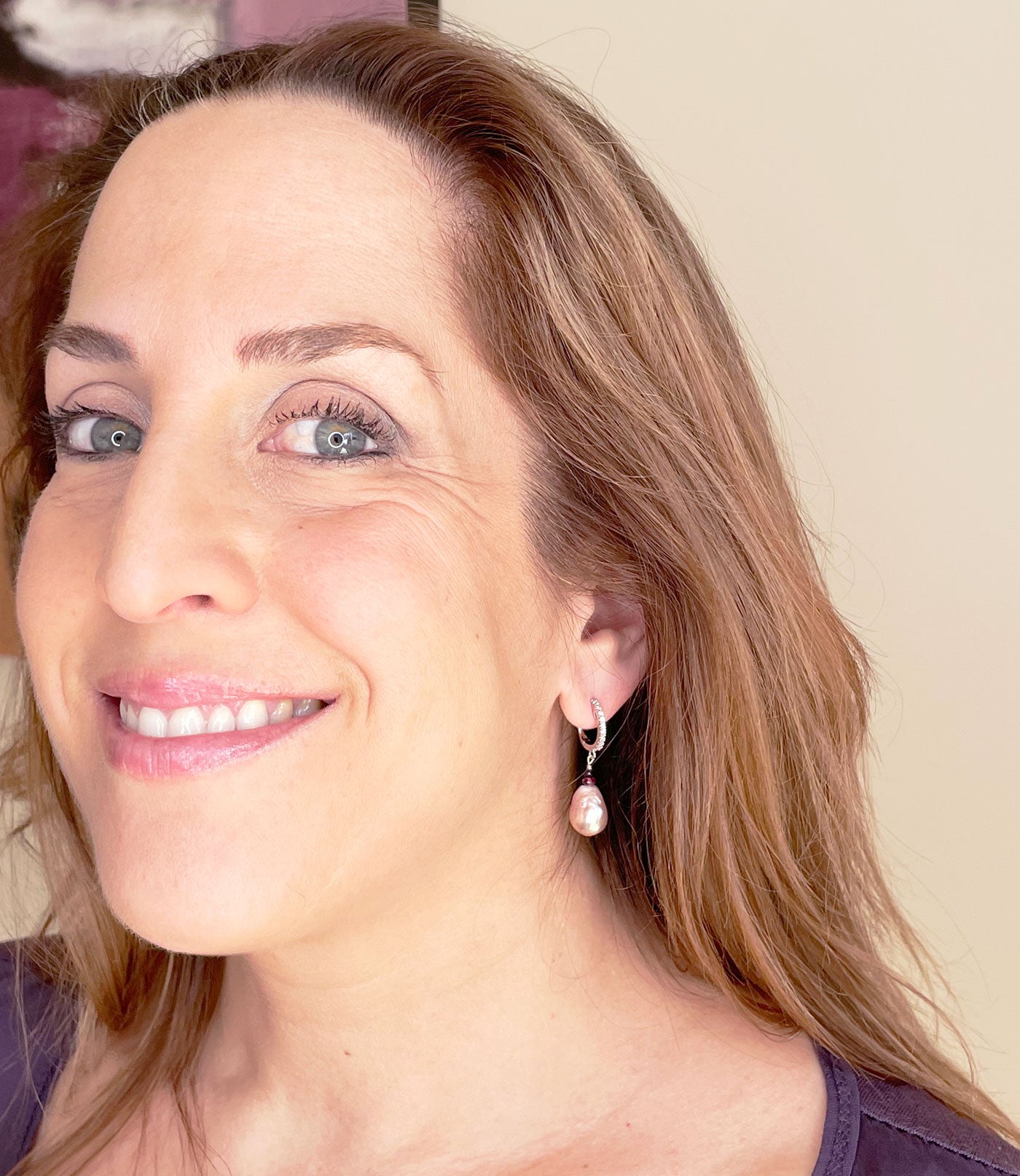 Gorgeous baroque pearl earrings will finish your look