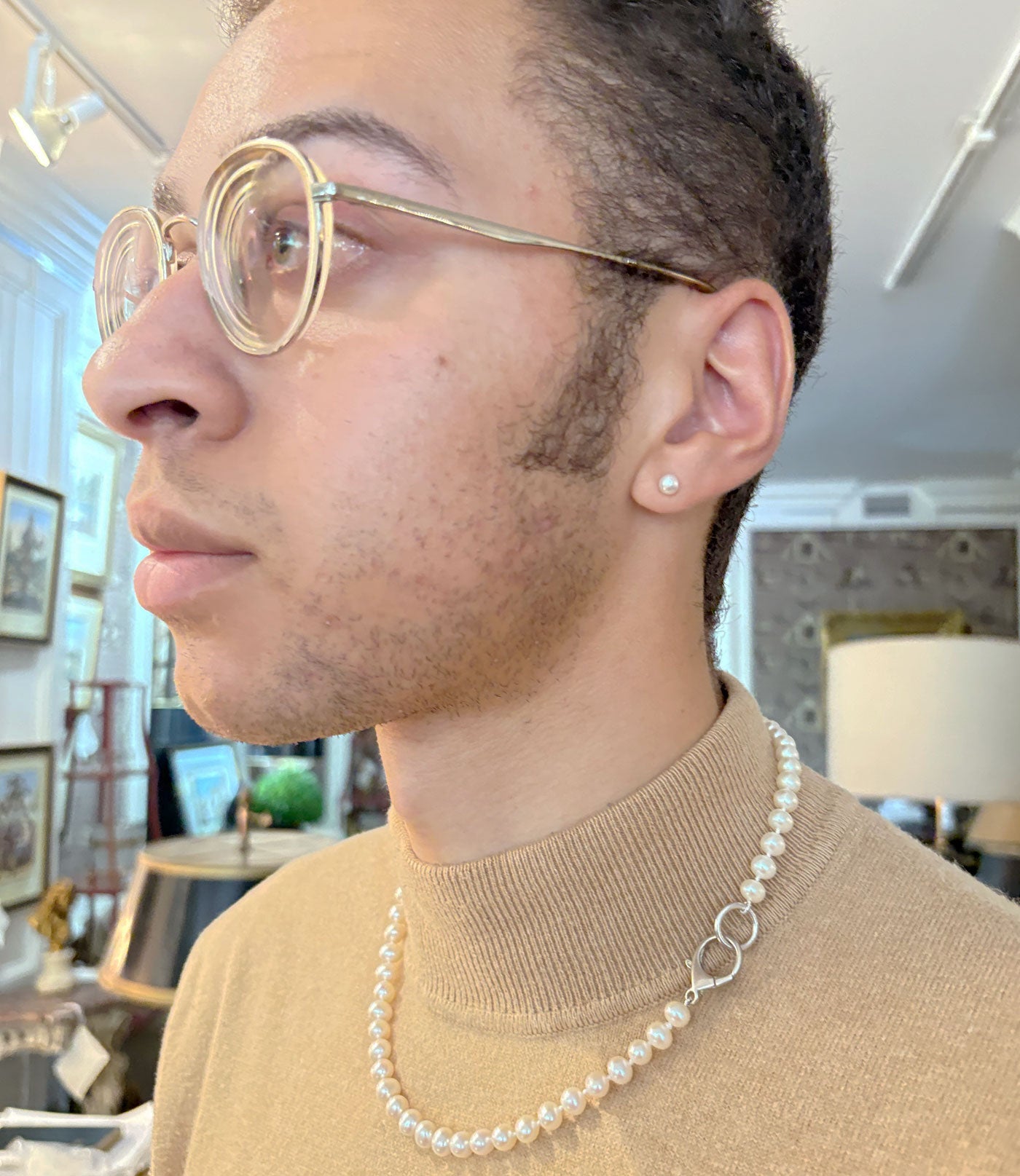 Stylish white mens pearl necklace will finish your look if you want to look fashion-forward