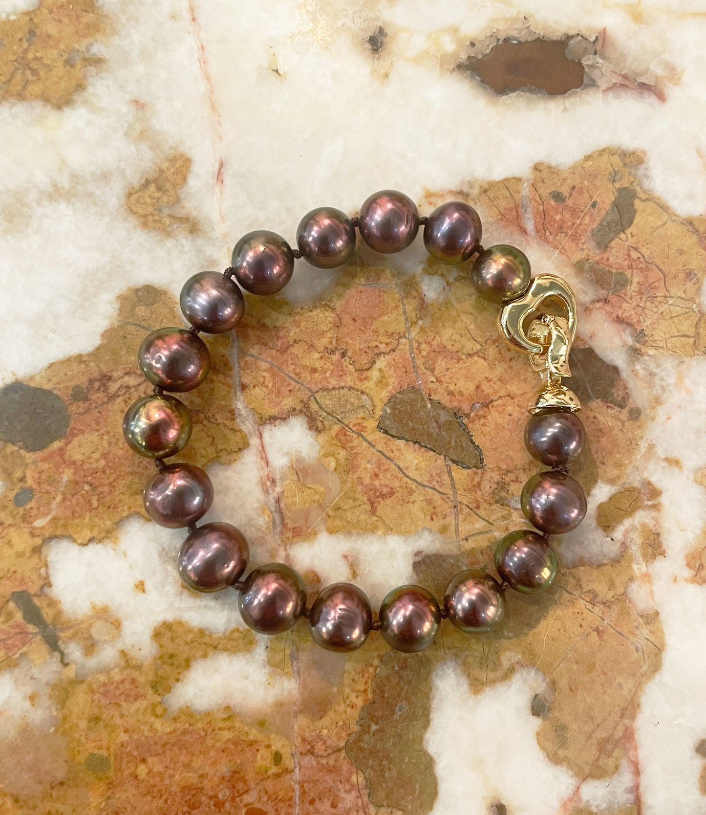 Contemporary black pearl bracelet