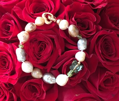 Pearl jewelry for St. Valentine Day by Jewelry Olga Montreal Canada